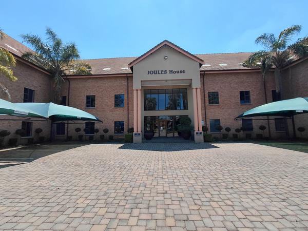 390  m² Commercial space