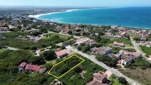 839 m² Land