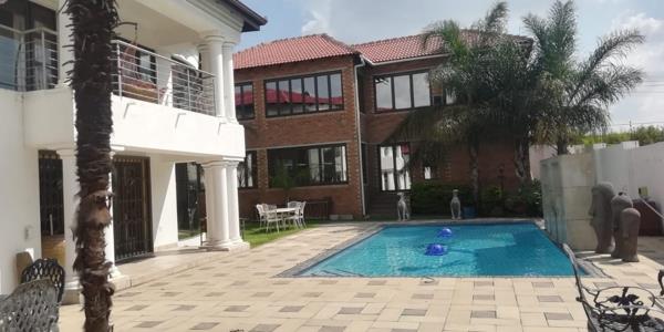 8 Bedroom House