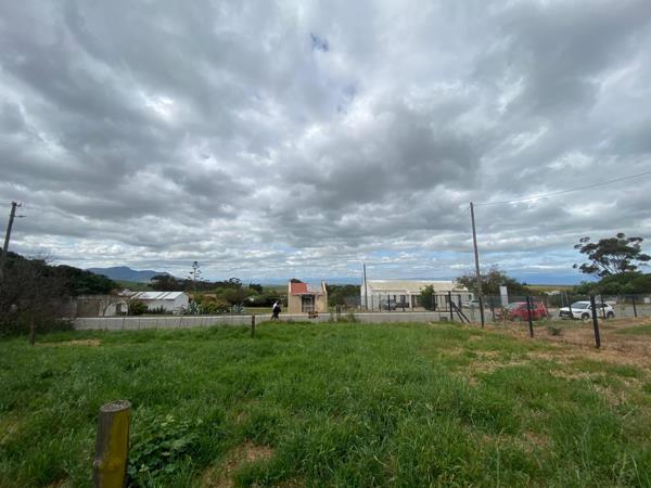 806 m² Land