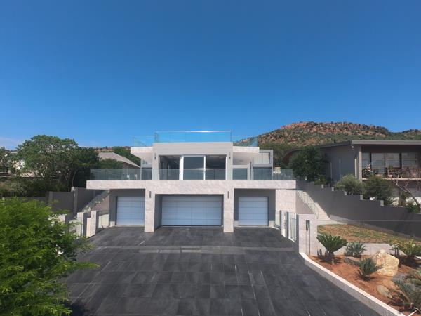 6 Bedroom House