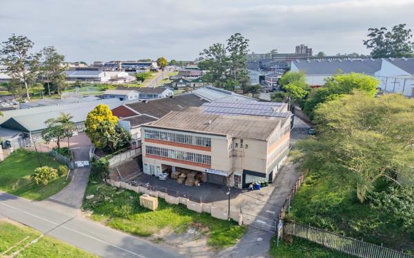 465  m² Commercial space