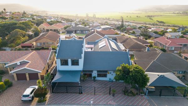 5 Bedroom House