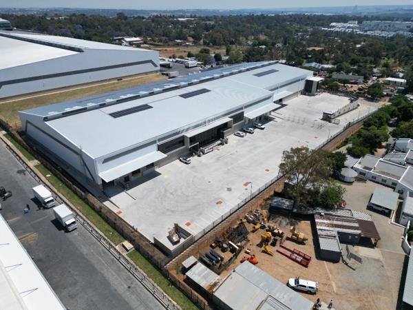 3 390  m² Industrial space