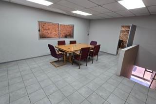 336 m² Commercial space