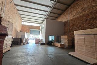 336 m² Commercial space