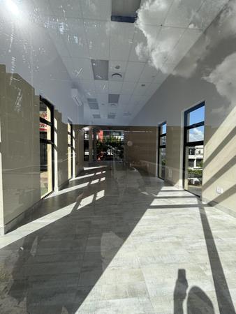 131  m² Commercial space