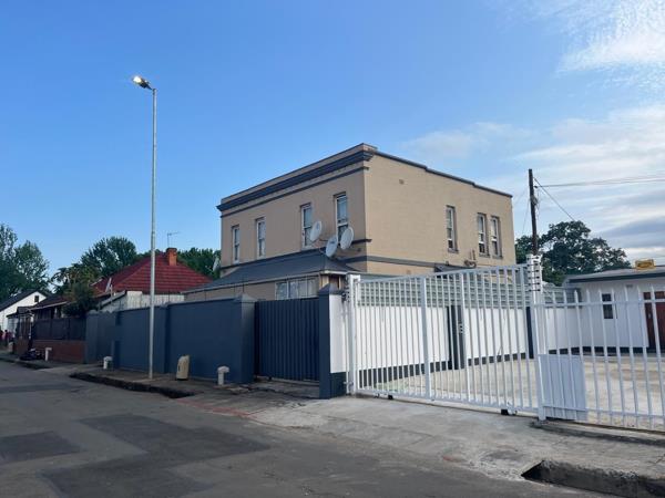16 Bedroom House