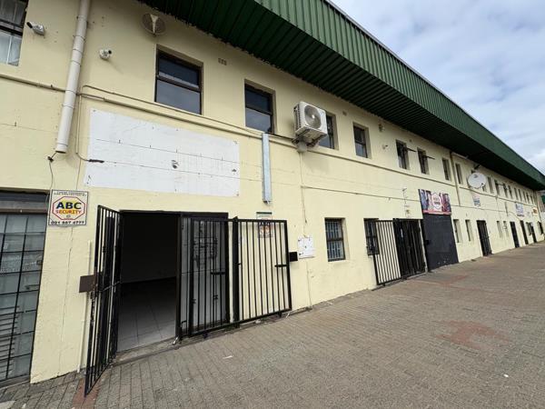 110  m² Commercial space