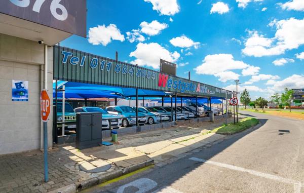 300  m² Commercial space