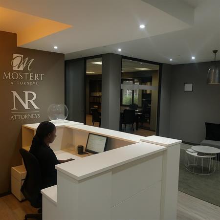 393  m² Commercial space