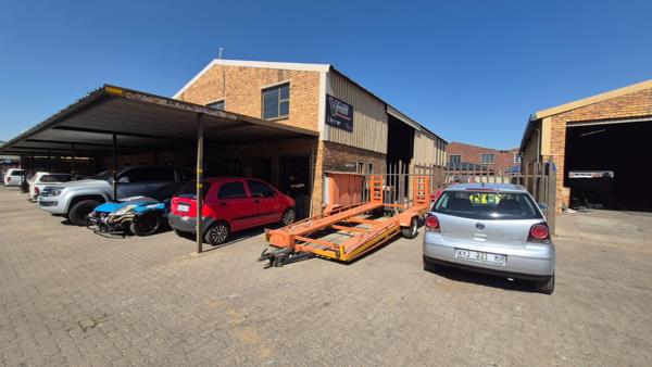 294  m² Industrial space