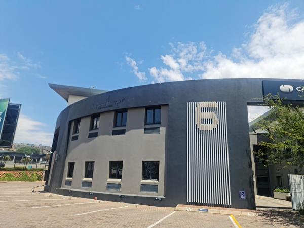 166  m² Commercial space