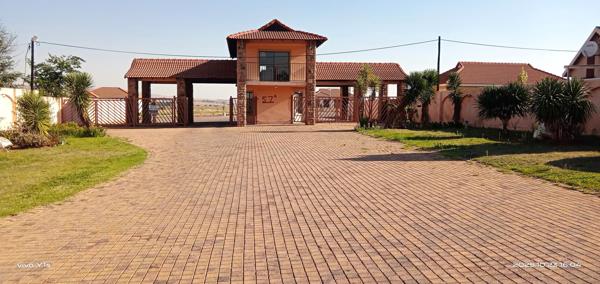 2 Bedroom House