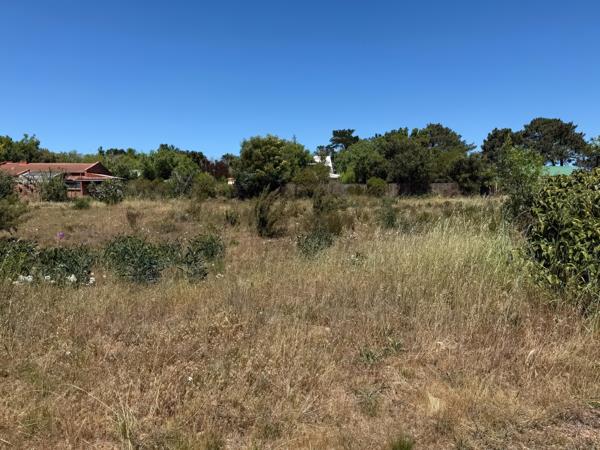 997 m² Land