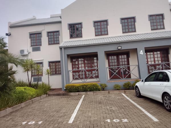 380  m² Commercial space