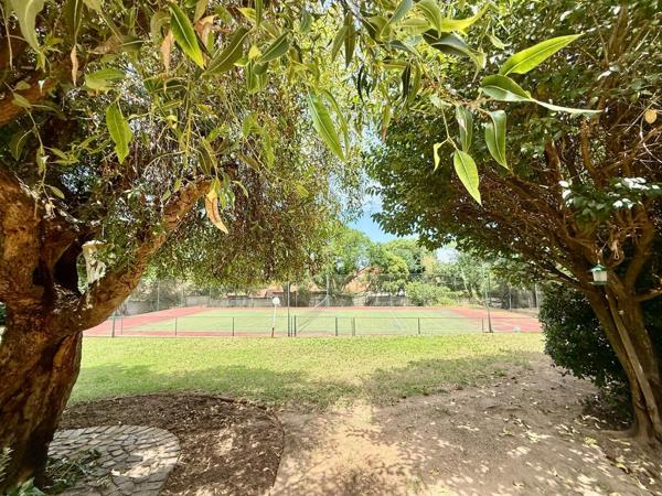 3 880 m² Land
