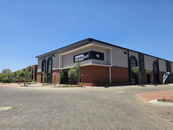 274  m² Retail Space