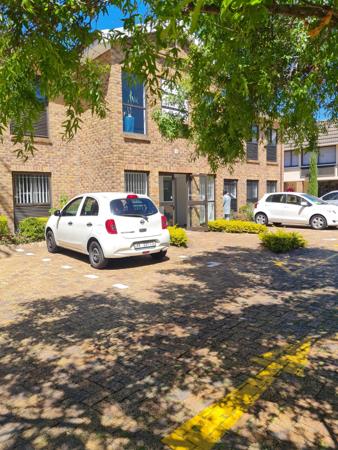 123  m² Office Space