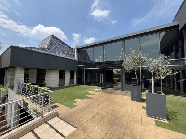 81  m² Commercial space