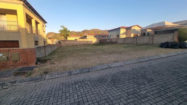 365 m² Land