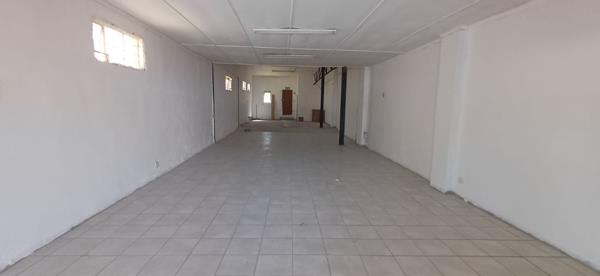 150  m² Commercial space