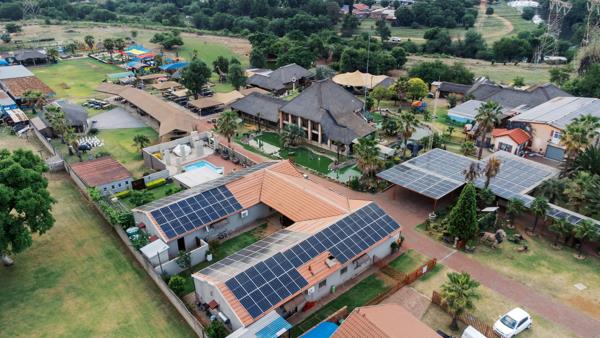 21 000  m² Commercial space