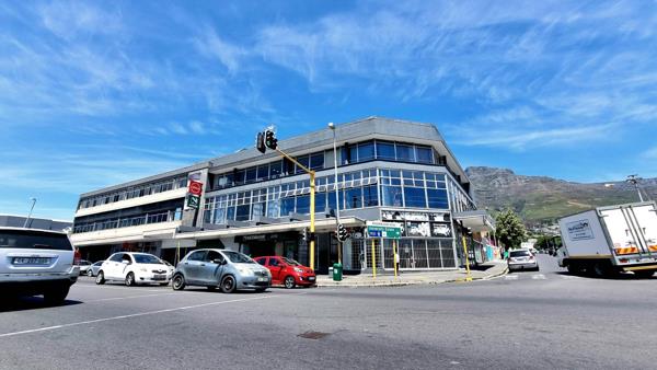 235  m² Commercial space