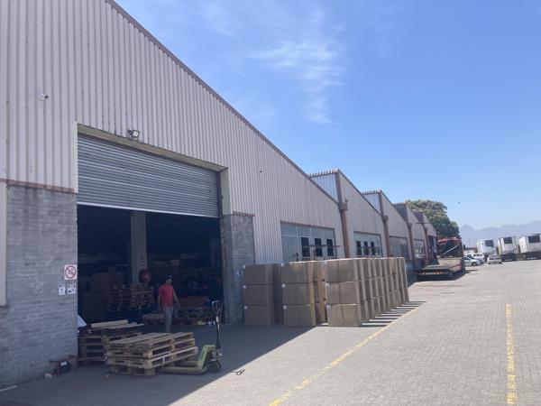 2 800 m² Industrial space