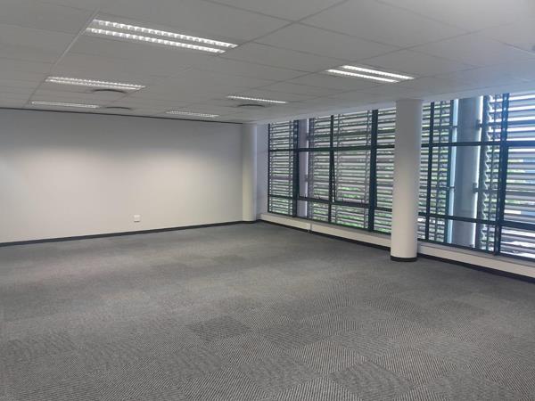 147  m² Commercial space