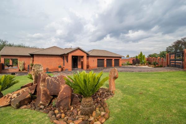 5 Bedroom House