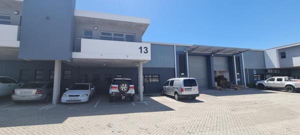 606  m² Industrial space