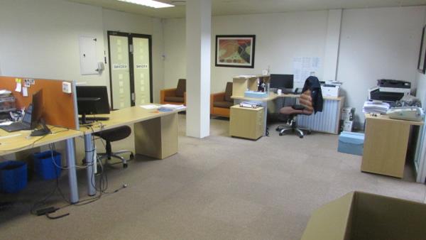 154  m² Commercial space