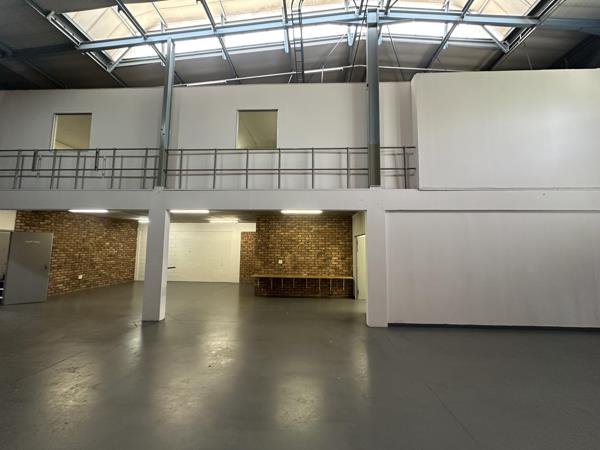 353  m² Industrial space