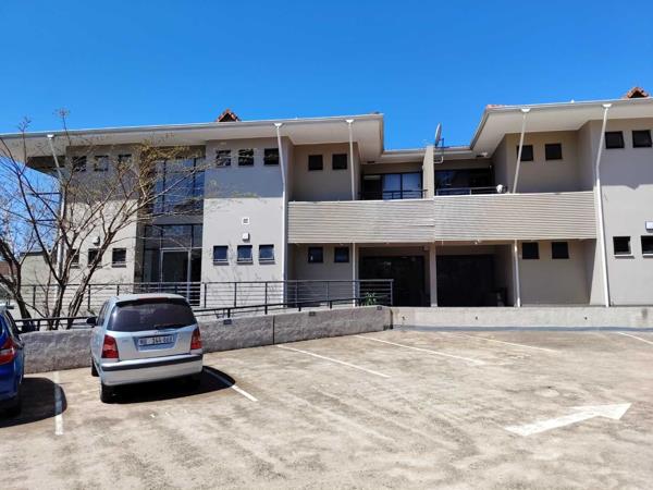 512  m² Office Space