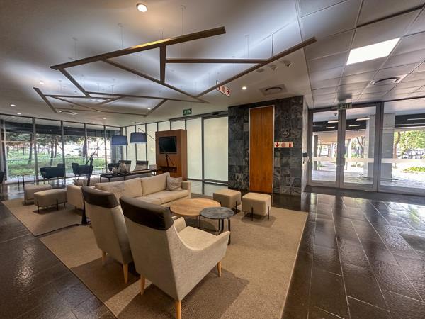 238  m² Commercial space