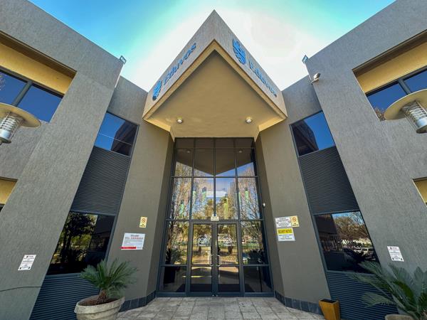 4 074  m² Commercial space