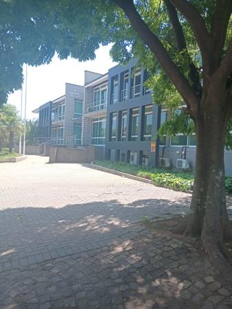 380  m² Commercial space