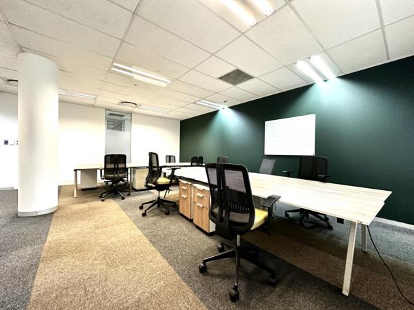 92  m² Office Space