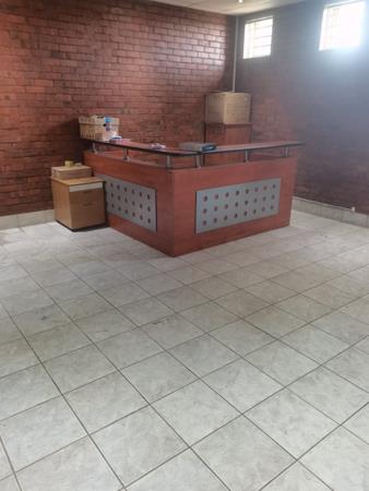 777  m² Commercial space