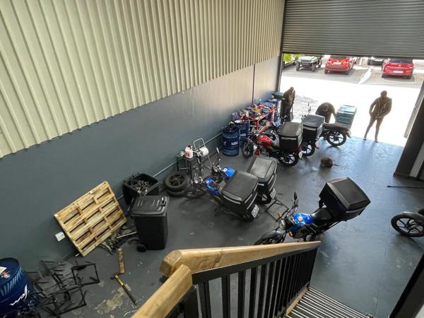 180  m² Industrial space