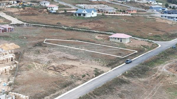918 m² Land