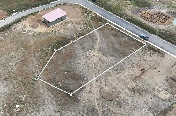 918 m² Land
