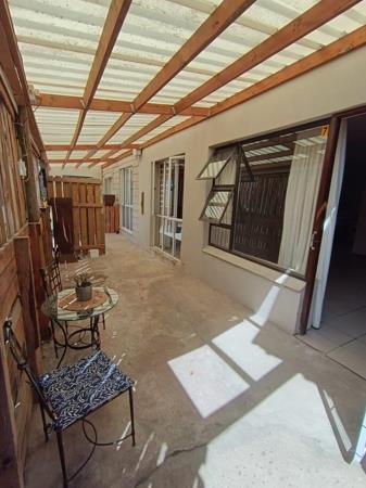 1 Bedroom Garden Cottage