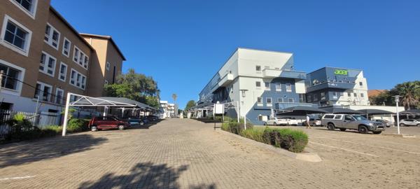 34  m² Commercial space