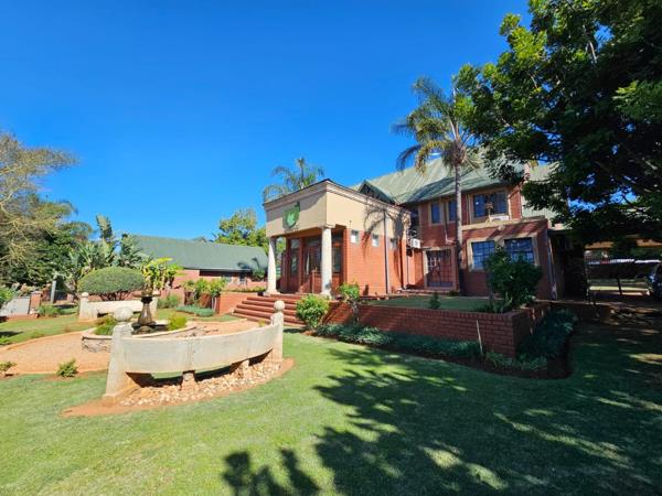 900  m² Commercial space