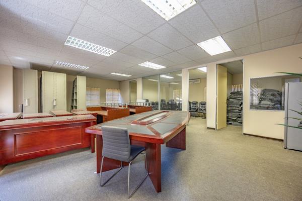 130  m² Commercial space