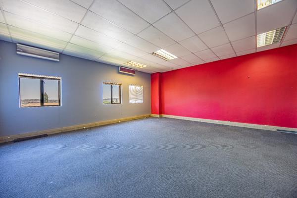 130  m² Commercial space