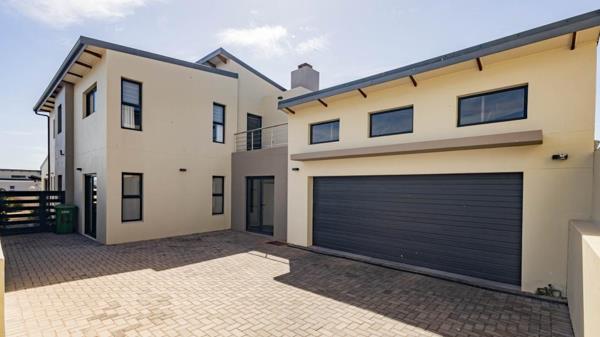 6 Bedroom House