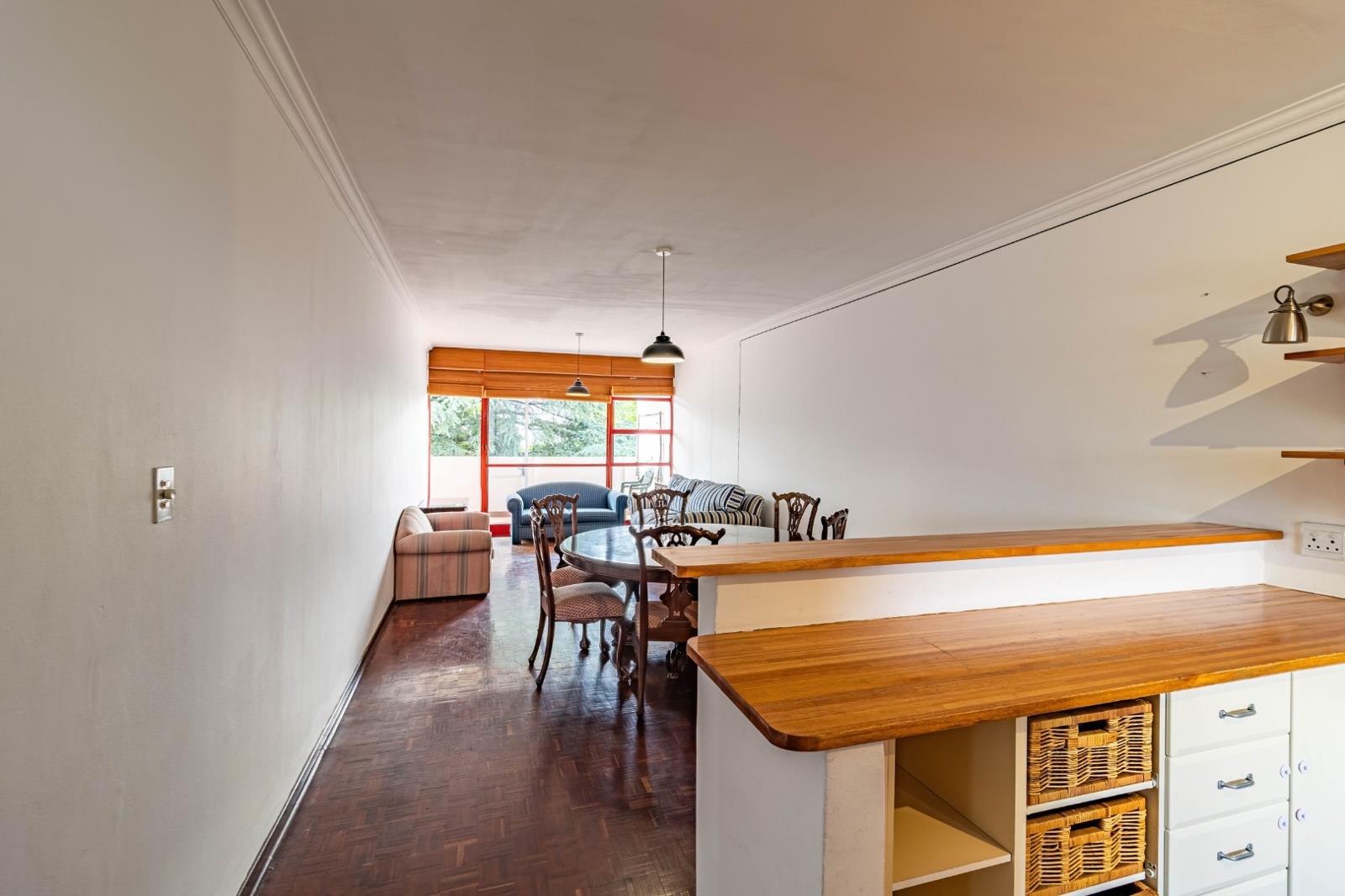 Apartment in Illovo - View 3